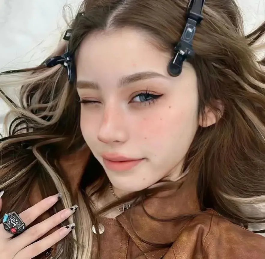 在巨人中间